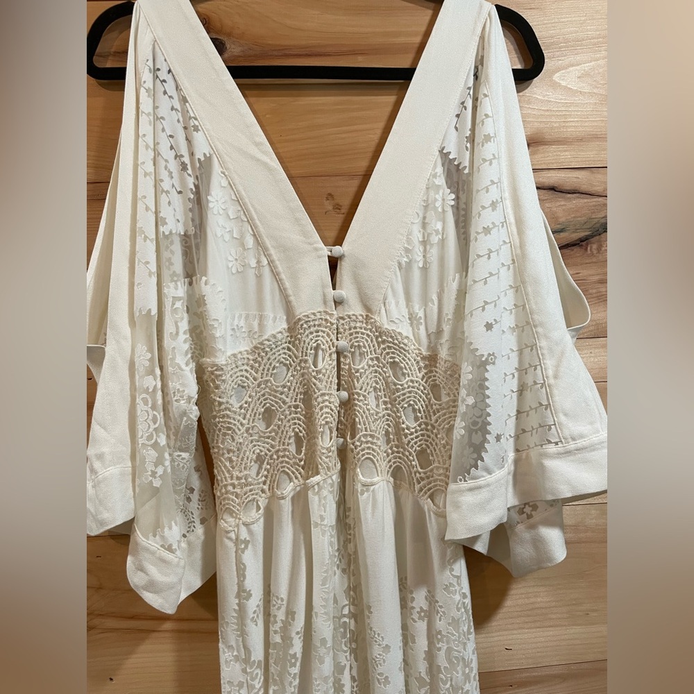 Elegant Off-White Farm Rio Solana Dress Size S - Picture 8 of 16